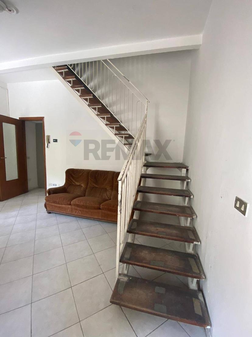 Trilocale in Via Brioschi Ferrante 56, Besana in Brianza — foto 4 di 5