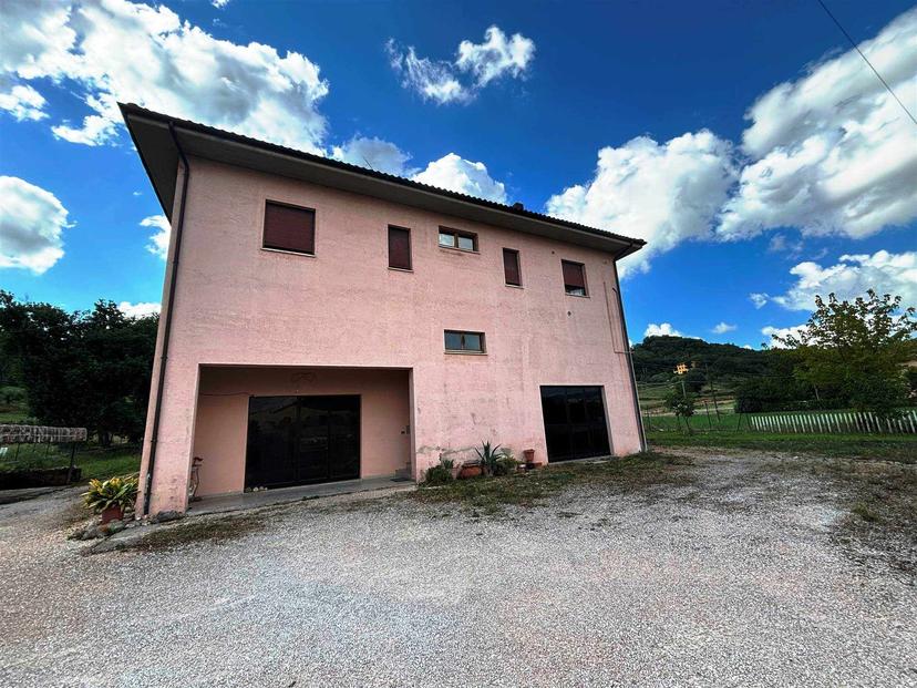 Casa indipendente, San Severino Marche — foto 2 di 5