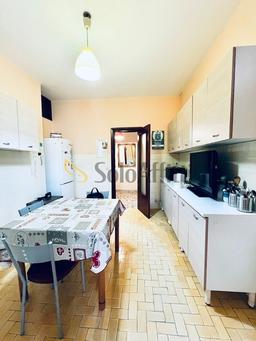 Stanza in appartamento in Nicolai 92, Bari