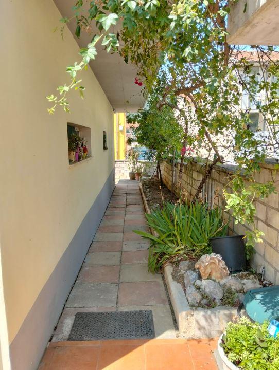 Villa in Via Fratelli Rossellini 5, Bussi sul Tirino — foto 3 di 5