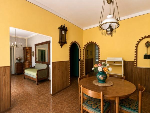 Villa in Corso Langhe 35/a, Alba