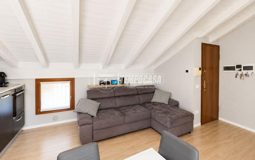 Bilocale in Vicolo F.Lli Cervi 11, Robbiate — foto 2 di 5