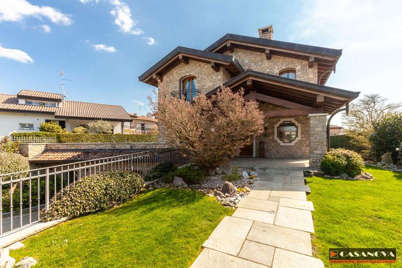 Villa unifamiliare, Olgiate Comasco — foto 4 di 5