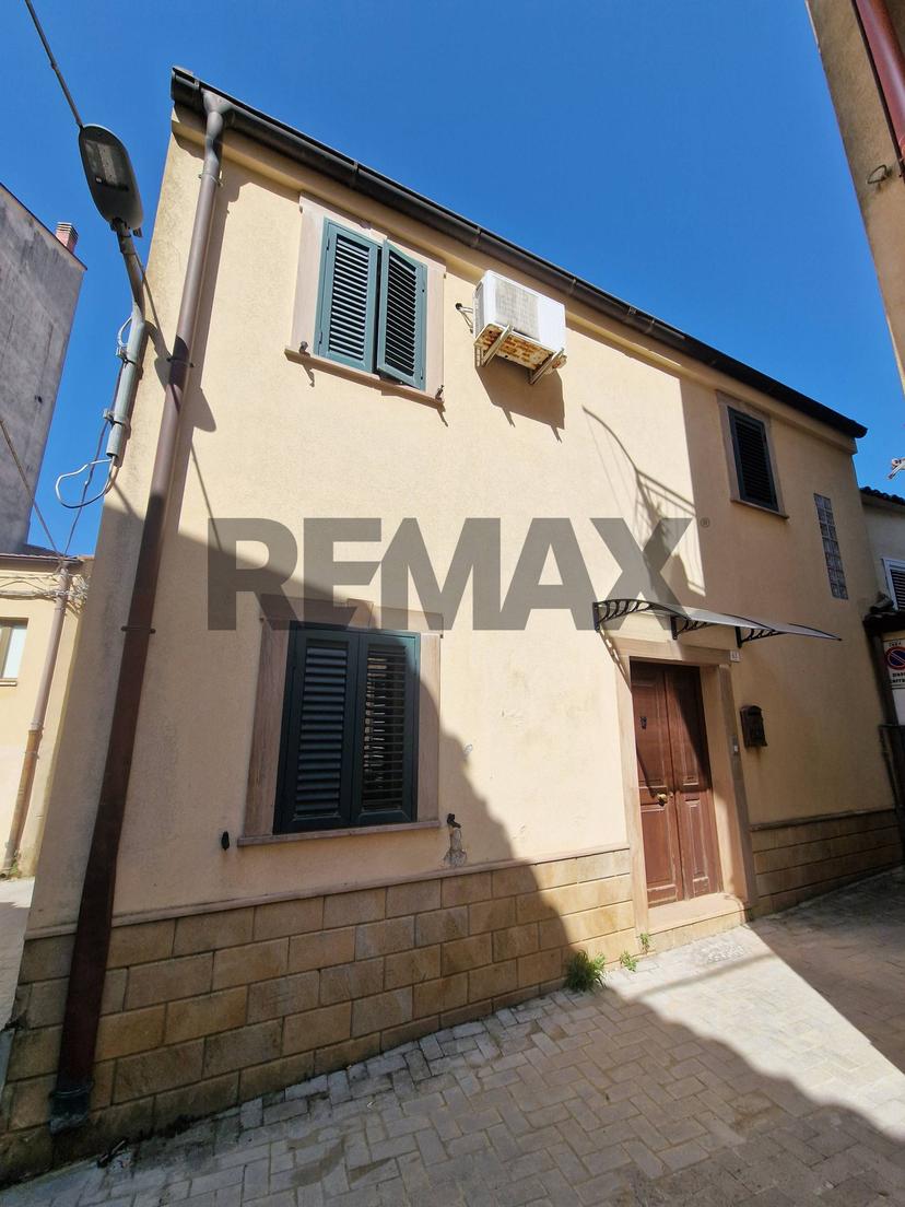 Casa indipendente in Via Archimede 61, 63,, Enna — foto 2 di 5
