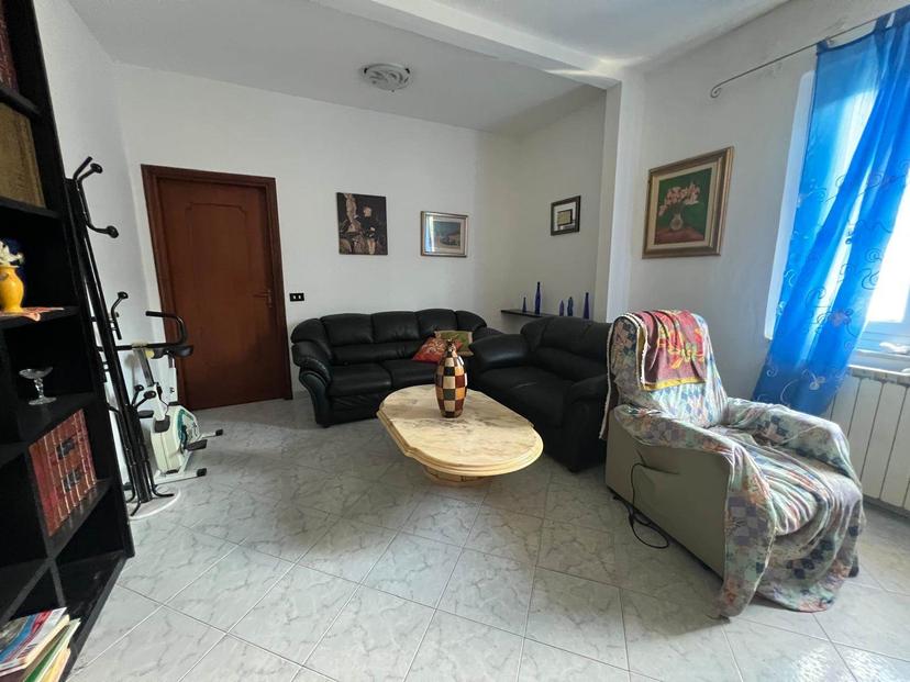 Quadrilocale, La Spezia