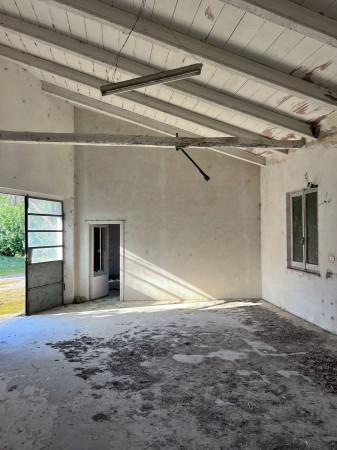 Casale in Contrada Morelli, Sarnano — foto 2 di 5