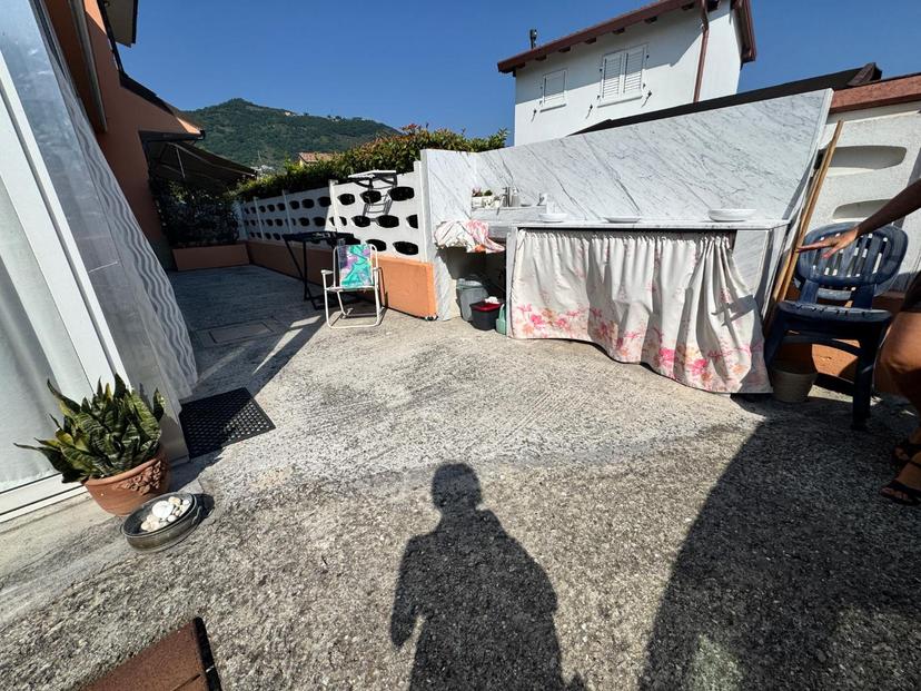 Porzione di casa, Carrara