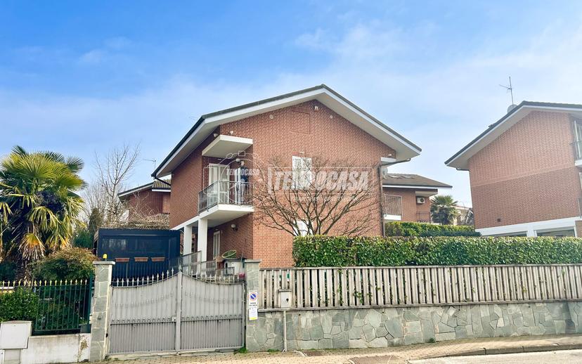 Villa in Via Tetti Aiassa 38, La Loggia — foto 3 di 5