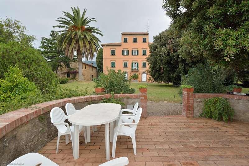 Villa, Campiglia Marittima