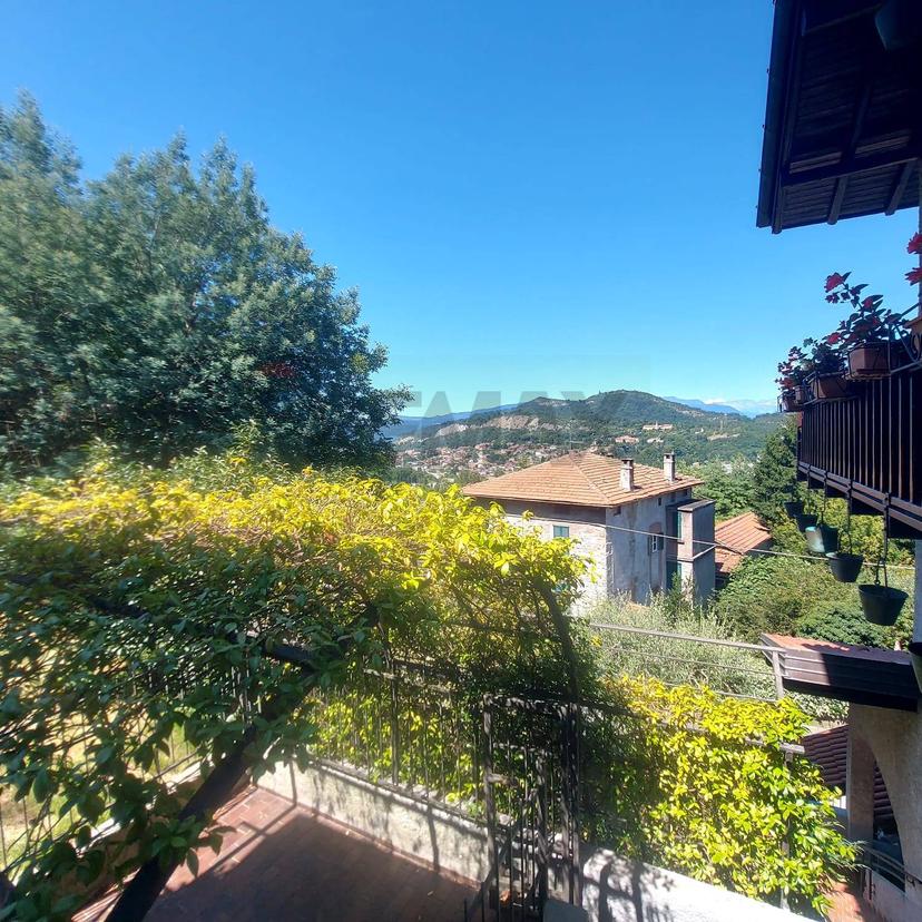 Appartamento in Piazza Virgilio 2, Gemonio — foto 5 di 5