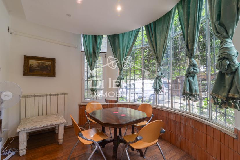 Casa indipendente in Via Cassia 878, Roma — foto 2 di 5