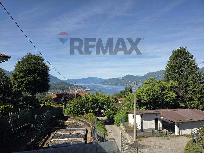 Casa indipendente in Via Roggiolo 170, Luino — foto 2 di 5