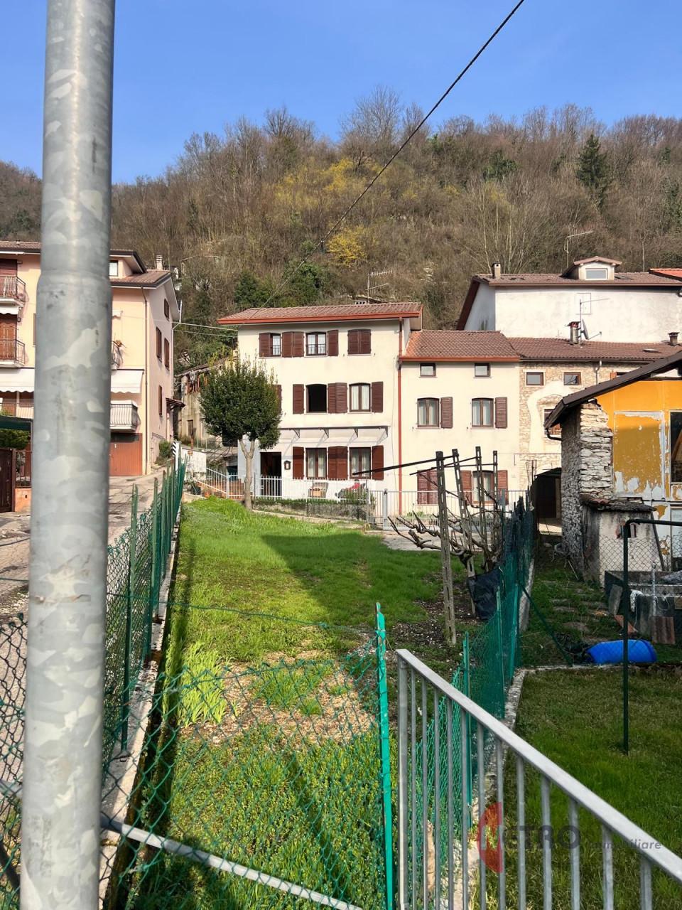 Villa a schiera in Via Lora di Sopra, Valdagno