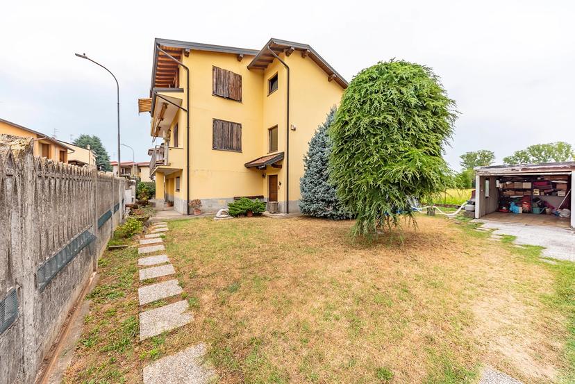Villa in Via Monte Nevoso, 10, Lainate — foto 3 di 5