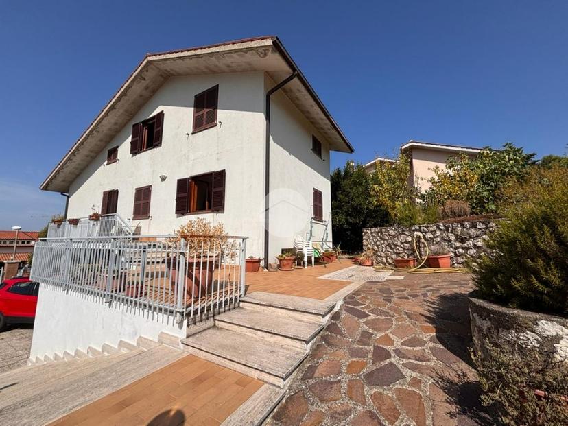 Villa in Via Don Venturino Venturini, Calvi dell'Umbria — foto 4 di 5