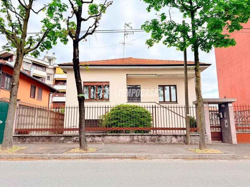 Villa in Via Legnano, Parabiago — foto 2 di 5