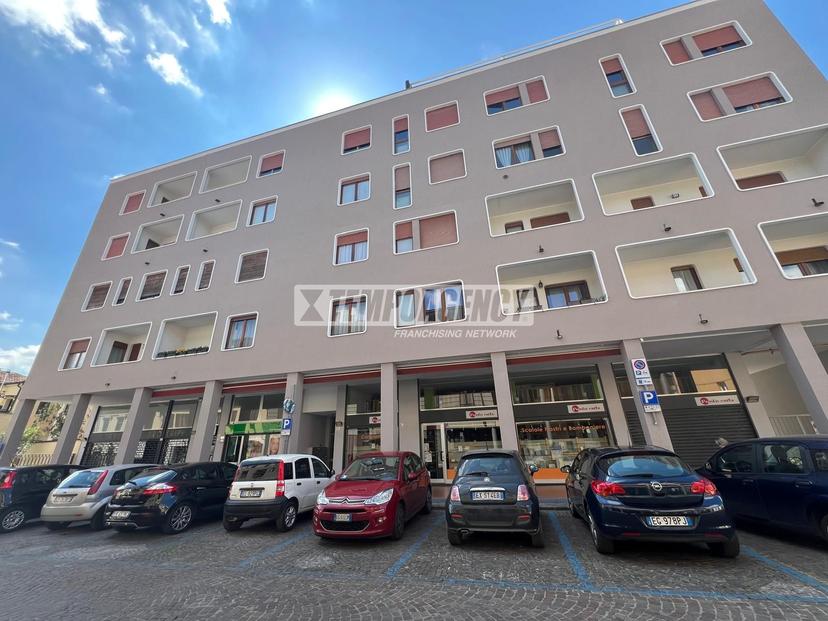 Trilocale in Via Santi Pietro E Paolo 31, Lissone — foto 2 di 5