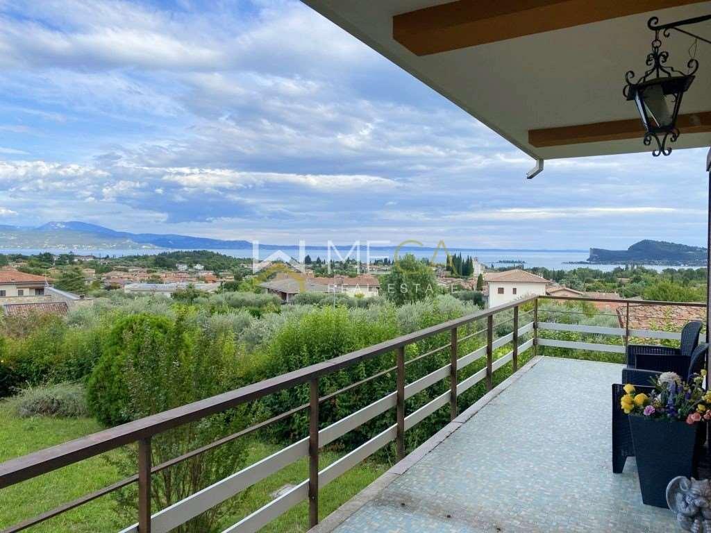 Villa unifamiliare in Via Zublino, San Felice del Benaco