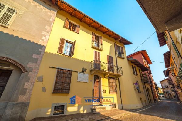 Trilocale in Via Costanzo Rinaudo 18, Busca — foto 2 di 5