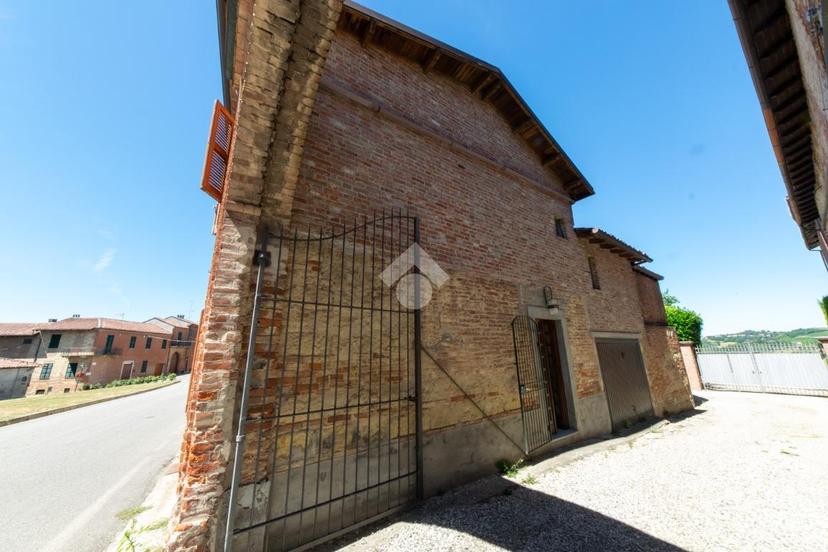 Casa indipendente in Via Vittorio Emanuele II 31, Altavilla Monferrato — foto 3 di 5