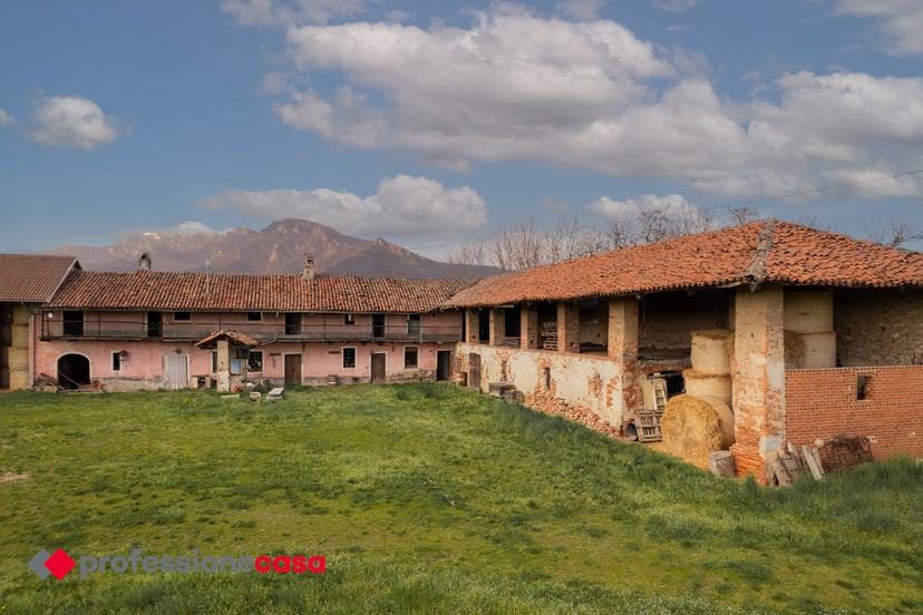 Cascina in Via Rio Torto 1, Frossasco — foto 4 di 5