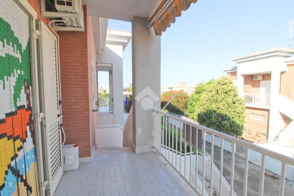 Villa a schiera in Via delle Gardenie 32 32, Campomarino