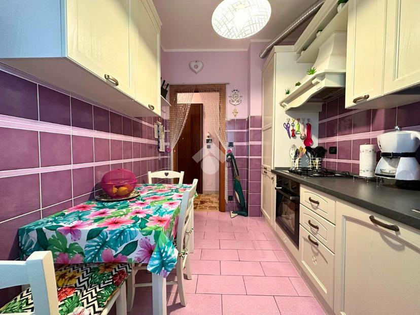 Quadrilocale in Via Cristoforo Colombo 24, Santhià — foto 2 di 5