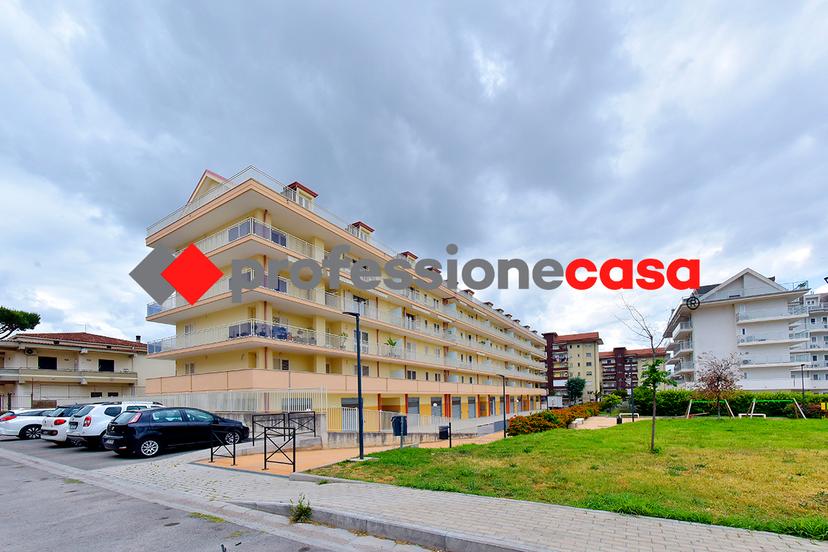 Trilocale in Via Patturelli 5, San Nicola la Strada — foto 4 di 5