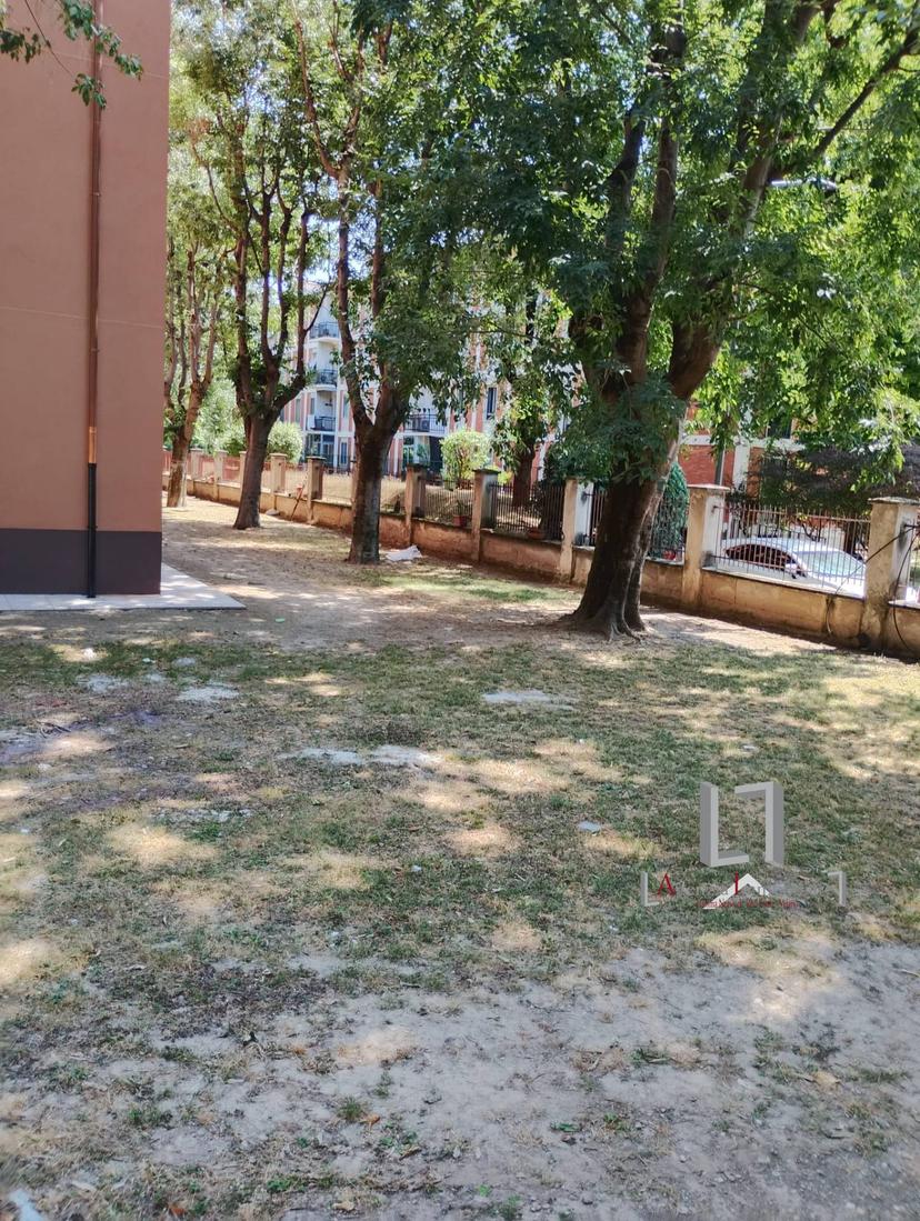 Trilocale in Via Mecenate 7, Milano