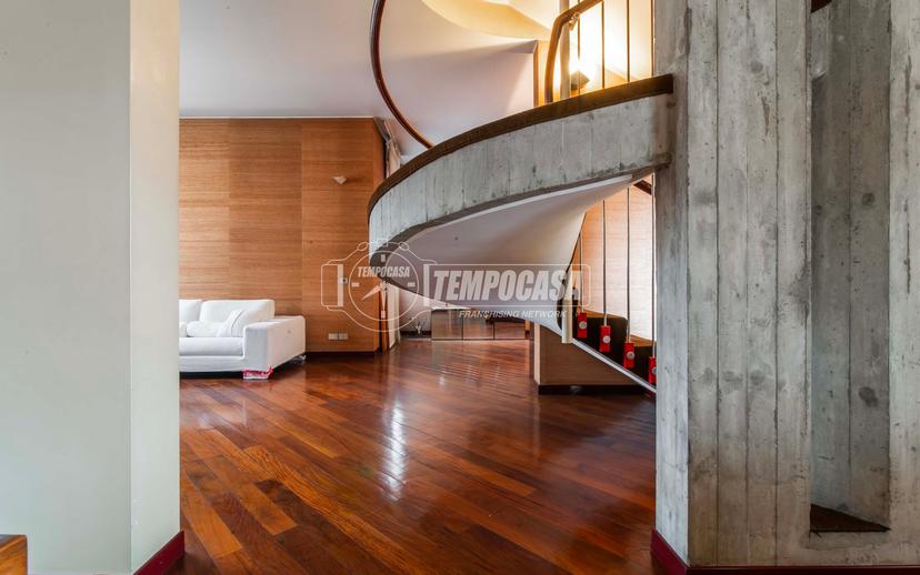 Villa, Desio — foto 2 di 5