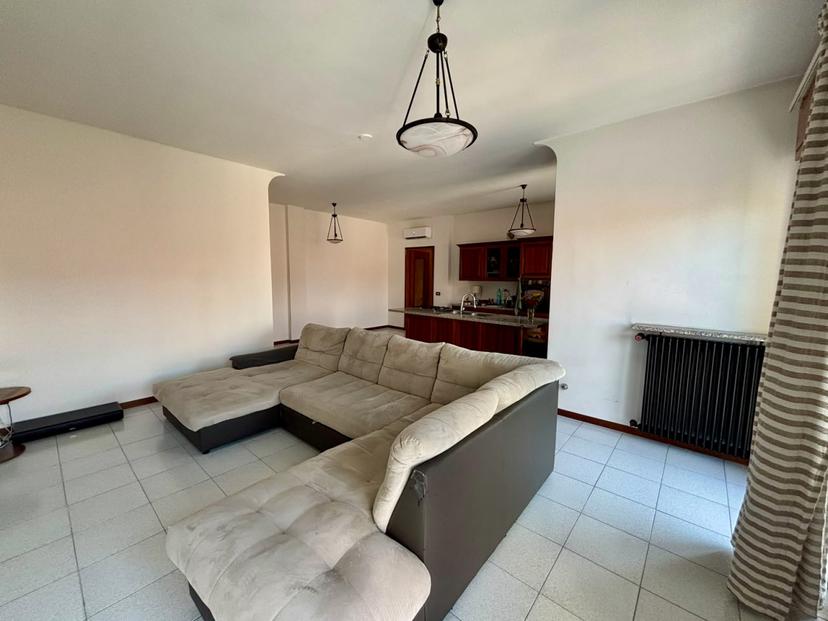 Quadrilocale in Via Vittorio Veneto, 42, Casaleone