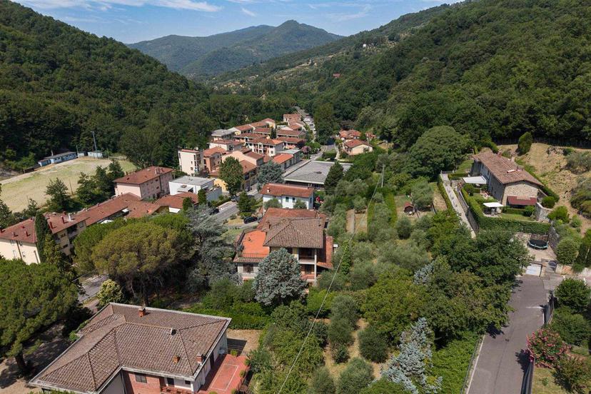 Villa bifamiliare, Londa — foto 5 di 5