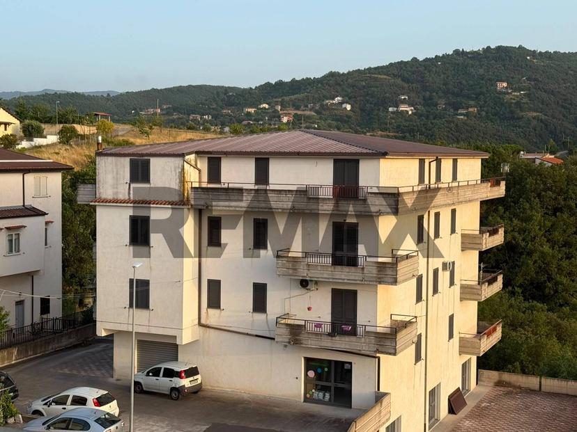Appartamento in Contrada Cuccio 92, San Giorgio Albanese — foto 3 di 5