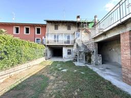Terratetto plurifamiliare, Medea