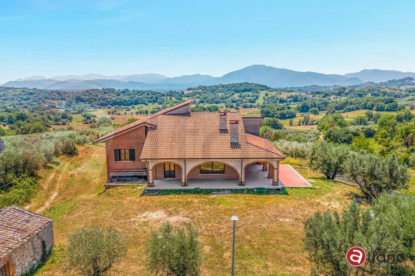 Villa in Via Girate 4, Ripi — foto 3 di 5