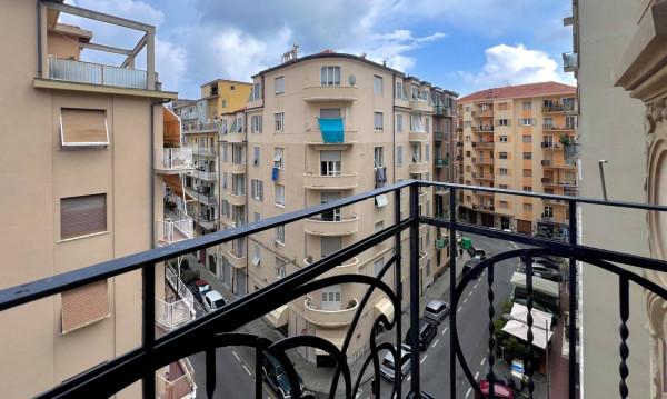 Appartamento in Via Giacomo Leopardi 1, Savona