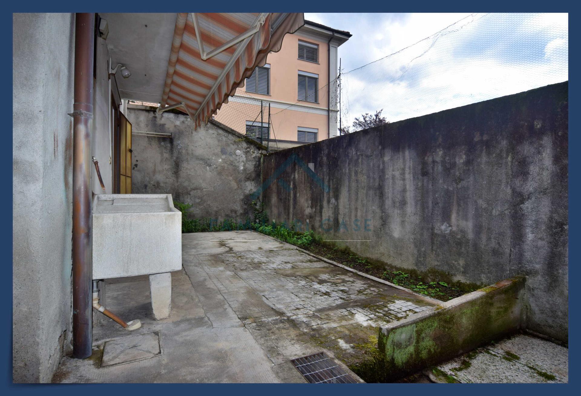 Casa indipendente in Via Vittorio Veneto, Azzate