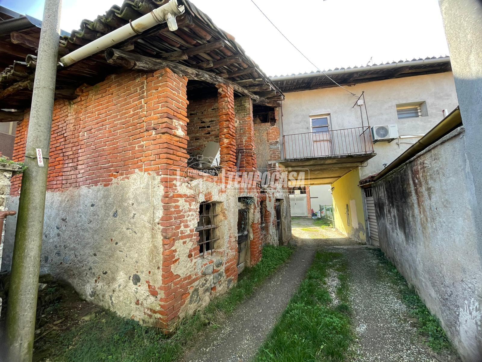 Appartamento in Via (Favria) Cesare Battisti, Favria