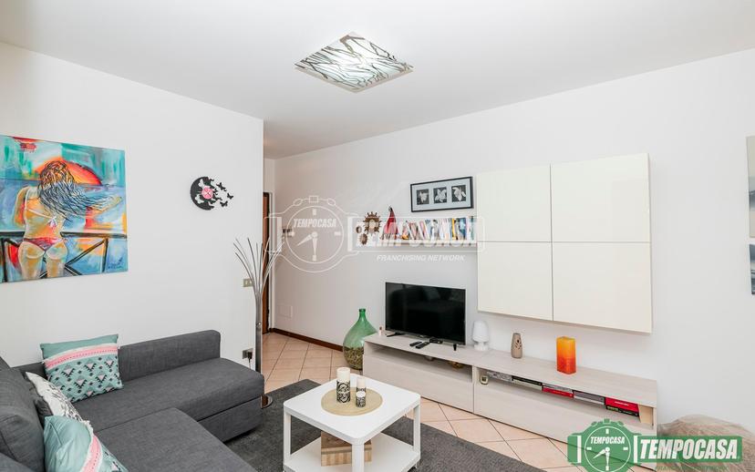 Bilocale in Via G. Falcone 29, Borgo San Giovanni — foto 3 di 5