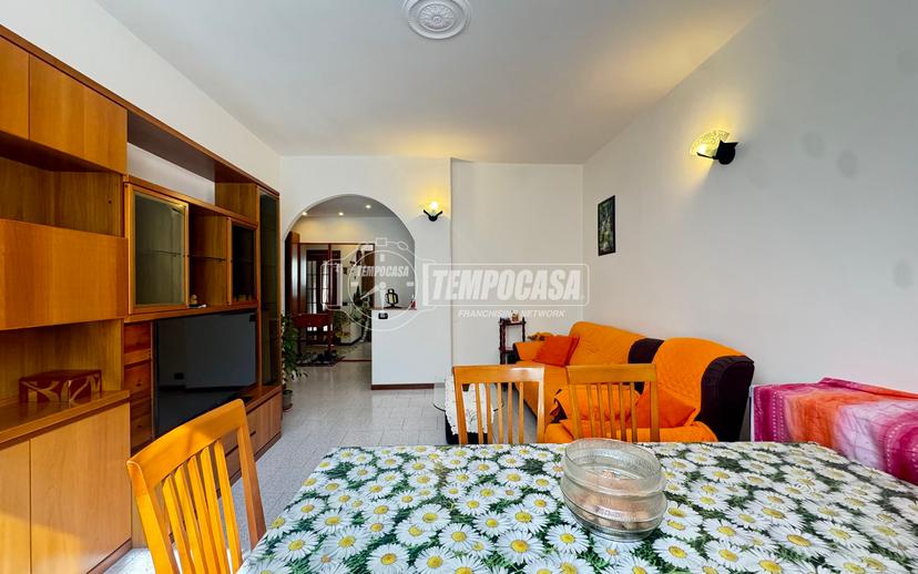 Trilocale in Via XXV Aprile 167, Merate — foto 3 di 5