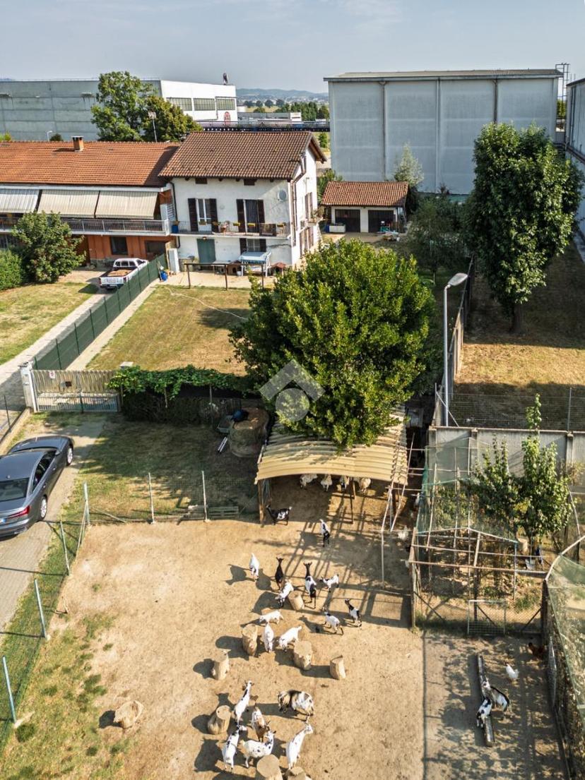 Casa indipendente in Strada Fortemaggiore 10, Chieri