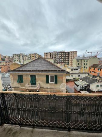 Trilocale in Via Ciro Menotti, Genova