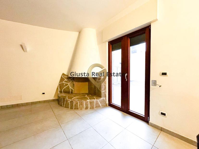 Casa indipendente in Via Caterina Scazzeri 49, Latiano — foto 3 di 5