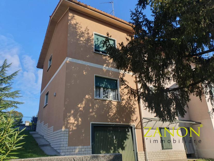 Villa in Via Roma 13-15, Gradisca d'Isonzo
