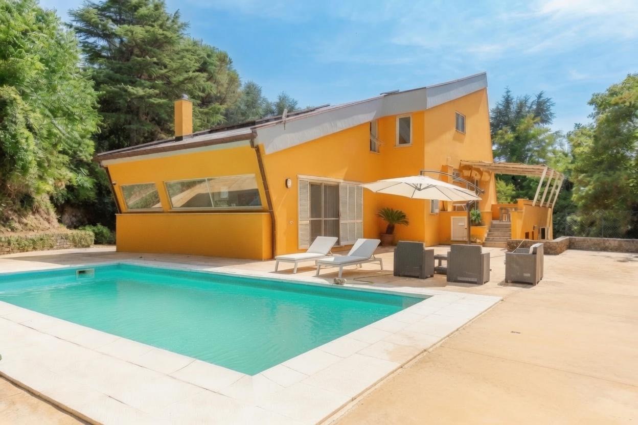 Villa in Via Colleolivo, Arce