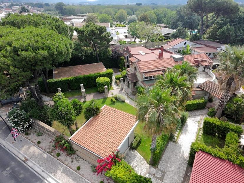 Villa in Via Tenente Alberto Puoti 35, Santa Maria a Vico — foto 4 di 5