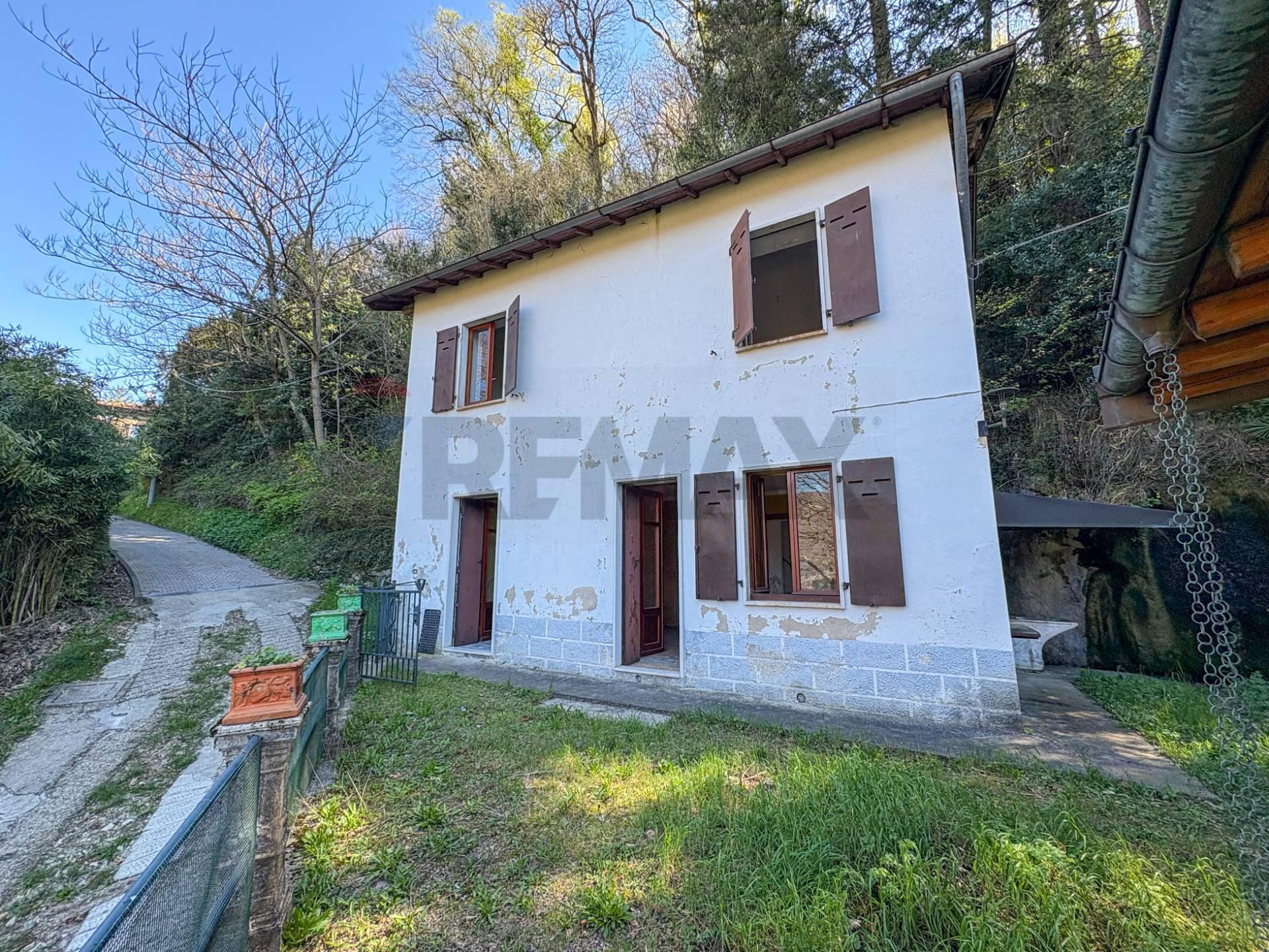 Casa indipendente in Via Scerè 17, Besano