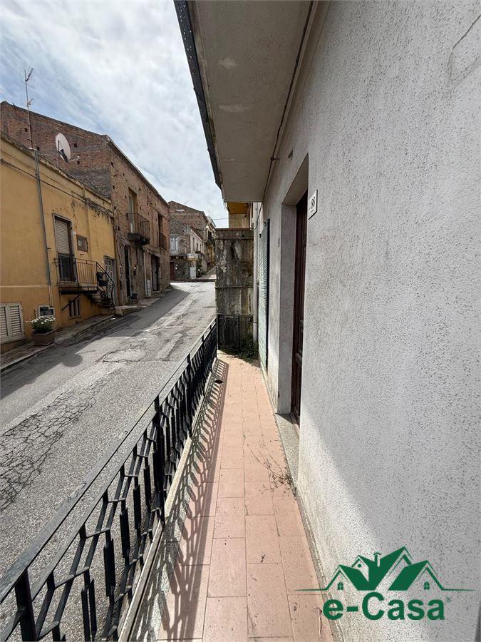 Casa indipendente in Via Roma  Sp52 82, Villafranca Tirrena