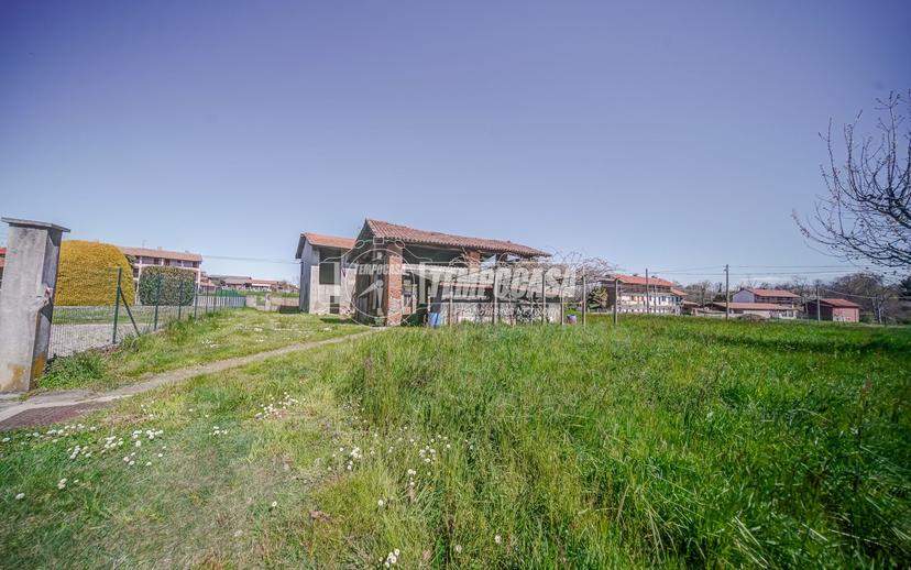 Cascina in Via della Pace, Divignano — foto 4 di 5