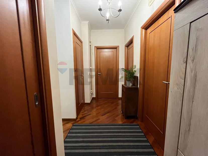 Casa indipendente in Via Nuova Detta Palmentiello 133, Napoli — foto 3 di 5